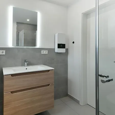 Haus Christa 3 *